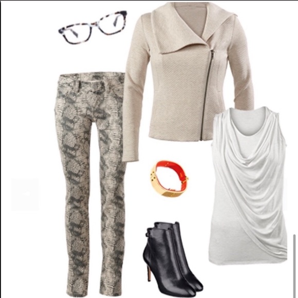 CAbi Quilted Moto Blazer - Picture 3 of 10